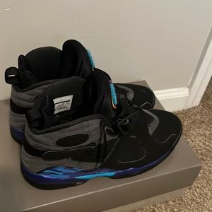 Jordan 8 Teal and Purple. Sz. 10. Gently used. Great for work or playing bball.
